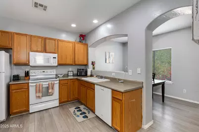 6626 W Laurel Avenue, Glendale, AZ 85304 - Photo 9