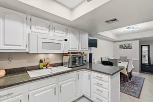 17404 N 99th Ave, Sun City, AZ 85373 - Photo 7