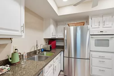 17404 N 99th Avenue #333, Sun City, AZ 85373 - Photo 11