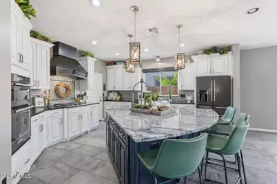 25855 N Sandstone Way, Surprise, AZ 85387 - Photo 9