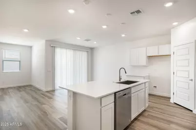 17621 W Onyx Avenue, Waddell, AZ 85355 - Photo 7