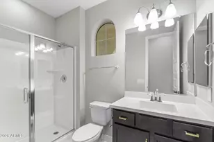 3511 E Crest Ln, Phoenix, AZ 85050 - Photo 17