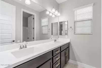 3511 E Crest Lane, Phoenix, AZ 85050 - Photo 35