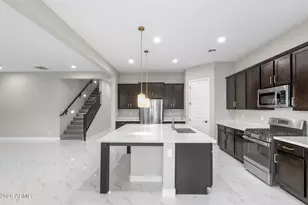 3511 E Crest Ln, Phoenix, AZ 85050 - Photo 11