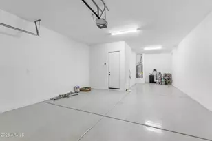 3511 E Crest Ln, Phoenix, AZ 85050 - Photo 39