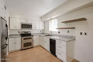 3326 W Tangerine Ln W, Phoenix, AZ 85051 - Photo 1