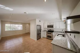 3326 W Tangerine Ln W, Phoenix, AZ 85051 - Photo 3