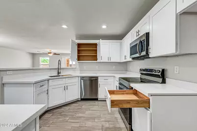 38165 N Reynosa Drive, San Tan Valley, AZ 85140 - Photo 9