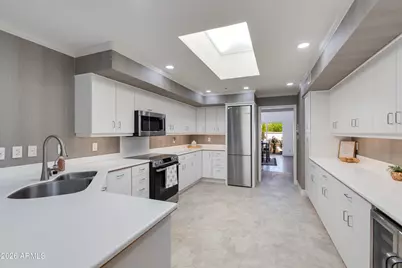 2626 E Arizona Biltmore Circle #40, Phoenix, AZ 85016 - Photo 9