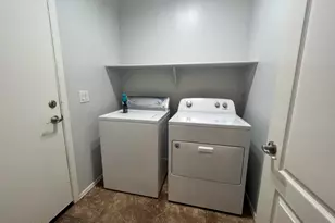 2895 E Melrose St, Gilbert, AZ 85297 - Photo 17