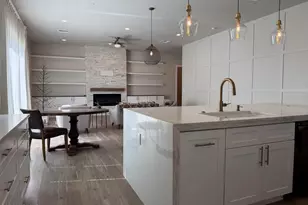 8736 E Joshua Tree Ln, Scottsdale, AZ 85266 - Photo 11