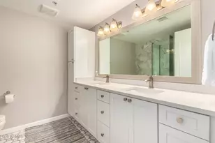 7161 E Rancho Vista Dr, Scottsdale, AZ 85251 - Photo 15