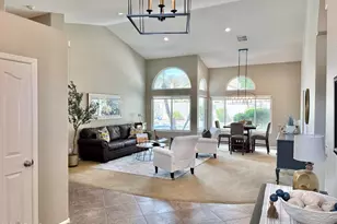 208 E South Fork Dr, Phoenix, AZ 85048 - Photo 3