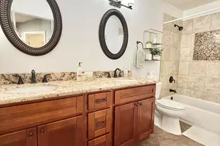 208 E South Fork Dr, Phoenix, AZ 85048 - Photo 21