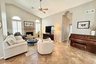 208 E South Fork Dr, Phoenix, AZ 85048 - Photo 11