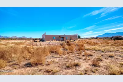 5520 N Desert Mountain Trail, Bisbee, AZ 85603 - Photo 9