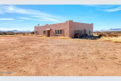 5520 N Desert Mountain Trail, Bisbee, AZ 85603 - Photo 3