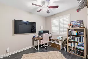 9943 W Andrea Dr, Peoria, AZ 85383 - Photo 33