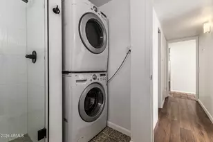 3242 E Camelback Rd, Phoenix, AZ 85018 - Photo 19