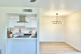 10215 North 8th St, Phoenix, AZ 85020 - Photo 3