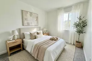 10215 North 8th St, Phoenix, AZ 85020 - Photo 11