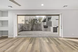 2315 E Pinchot Ave, Phoenix, AZ 85016 - Photo 11