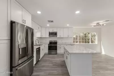 7103 W Vogel Avenue, Peoria, AZ 85345 - Photo 3