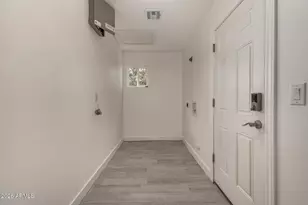 7103 W Vogel Ave, Peoria, AZ 85345 - Photo 17