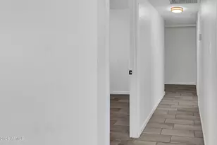 5543 W Golden Ln, Glendale, AZ 85302 - Photo 13