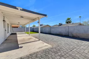 5543 W Golden Ln, Glendale, AZ 85302 - Photo 25