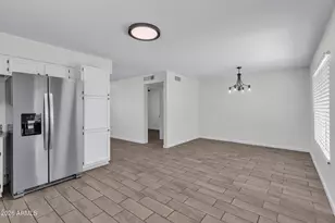 5543 W Golden Ln, Glendale, AZ 85302 - Photo 11