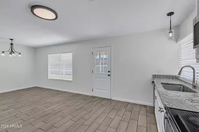 5543 W Golden Lane, Glendale, AZ 85302 - Photo 9