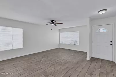 5543 W Golden Lane, Glendale, AZ 85302 - Photo 5