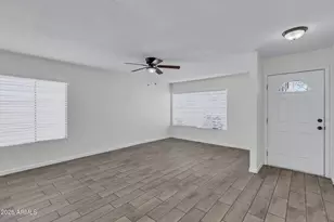 5543 W Golden Ln, Glendale, AZ 85302 - Photo 5