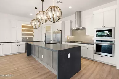 7379 W Lisbon Lane, Peoria, AZ 85381 - Photo 13