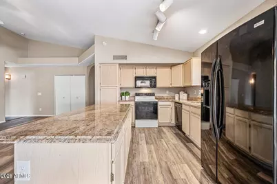 473 W Smoke Tree Road, Gilbert, AZ 85233 - Photo 15