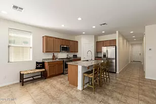 3231 W Carter Rd, Phoenix, AZ 85041 - Photo 7