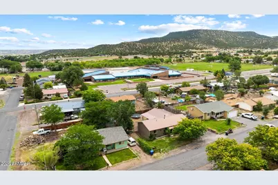 125 S Hamblin Street, Eagar, AZ 85925 - Photo 3