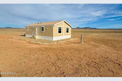 51880 N Gold Plains Road, Seligman, AZ 86337 - Photo 5
