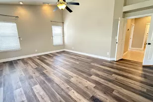 902 W Sherri Dr, Gilbert, AZ 85233 - Photo 15