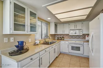 9630 W Tonto Lane, Peoria, AZ 85382 - Photo 7