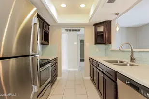 5010 W Kaler Dr, Glendale, AZ 85301 - Photo 9