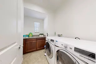 3935 E Rough Rider Rd, Phoenix, AZ 85050 - Photo 31