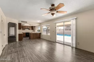 925 W Mendoza Ave, Mesa, AZ 85210 - Photo 11