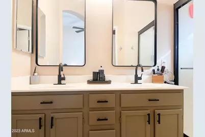 1077 W Olive Avenue, Gilbert, AZ 85233 - Photo 27