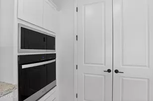 24244 W Raymond St, Buckeye, AZ 85326 - Photo 9