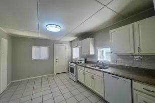 313 N 47th St, Phoenix, AZ 85008 - Photo 11