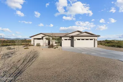 22050 W El Grande Trail, Wickenburg, AZ 85390 - Photo 3
