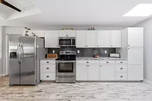 17840 N 102nd Dr, Sun City, AZ 85373 - Photo 13