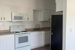 197 W Saragosa St, Chandler, AZ 85225 - Photo 5